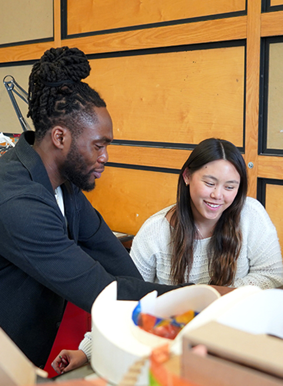 dan and students in inclusion class